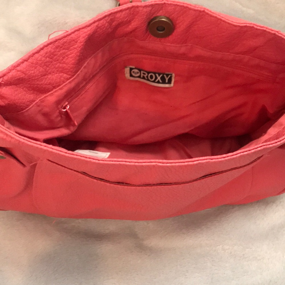Pink Roxy crossbody - Picture 4 of 4
